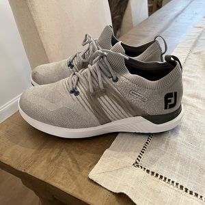 Mens Foot Joy Hyper Flex 9.5W golf shoes